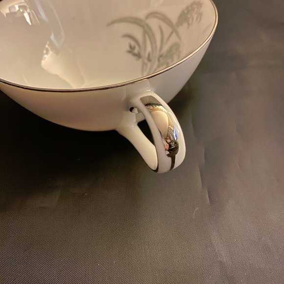 Set of 2 ~ Vintage Wentworth China Wheat Tea Coffee Cup #7514 - Picture 4 of 6